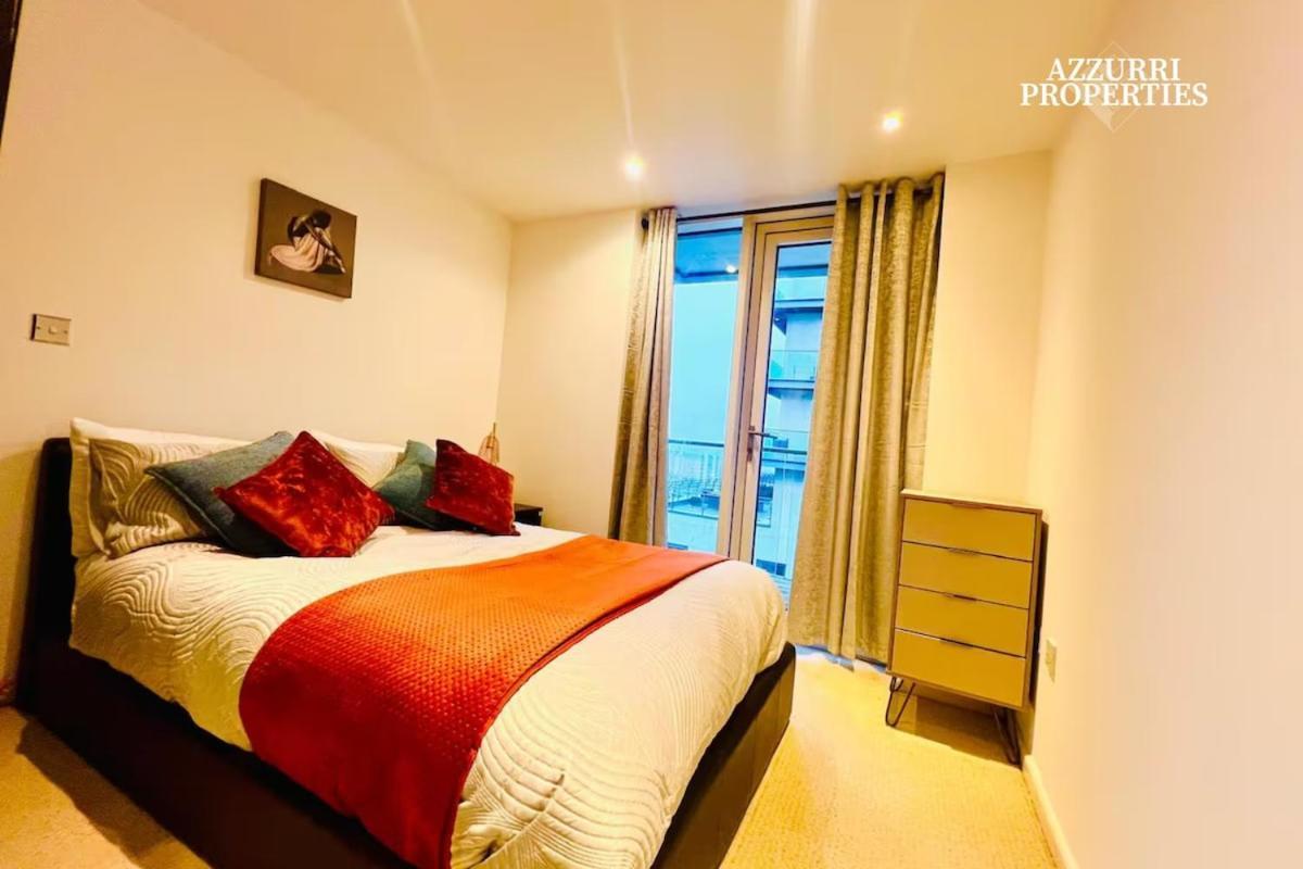 Monthly For 1br Flat With Millwall View And Only 7-minute Walk To Crossharbour Station Londres
