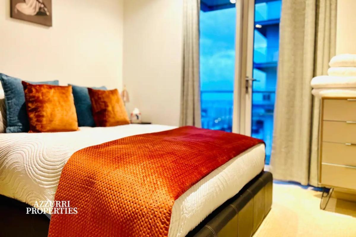 Monthly For 1br Flat With Millwall View And Only 7-minute Walk To Crossharbour Station * Londres